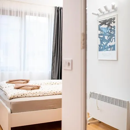 Apartment Cozy 2bdrm *