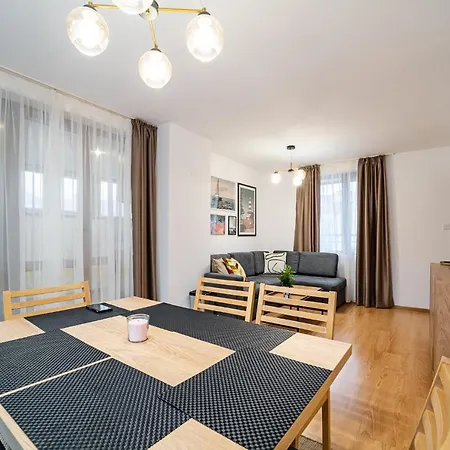 Cozy 2bdrm Lägenhet *