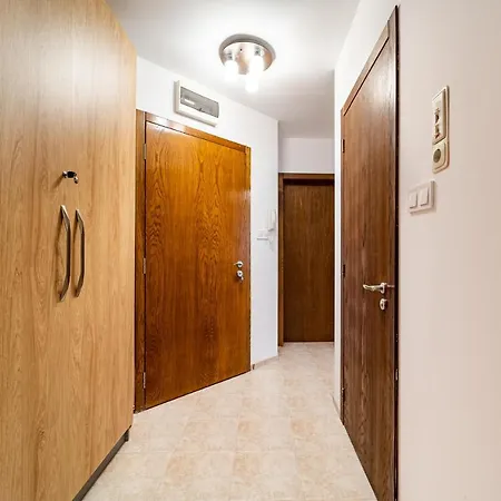 Cozy 2bdrm Lägenhet