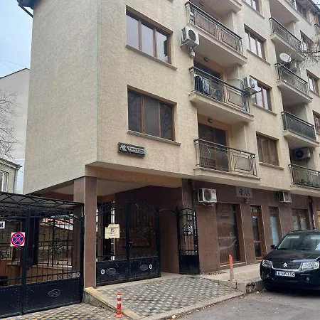 Cozy 2bdrm Apartamento Varna