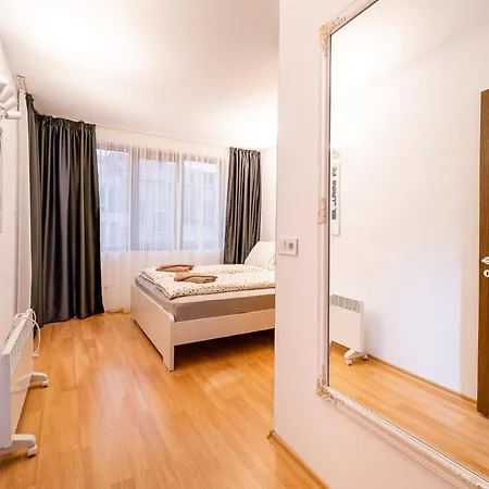 Lägenhet Cozy 2bdrm